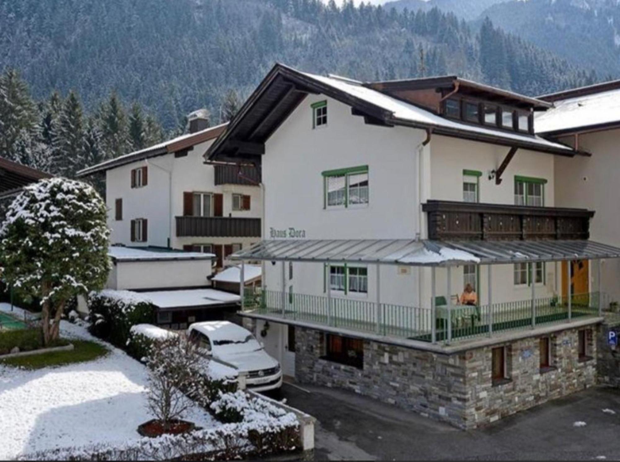 Haus Dora 3 Ahorn Apartment Mayrhofen